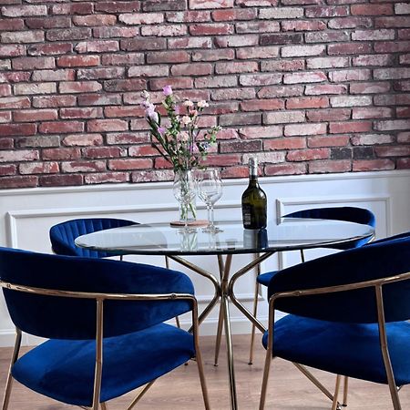 Apartament Przy Bulwarze Wroclaw Bagian luar foto