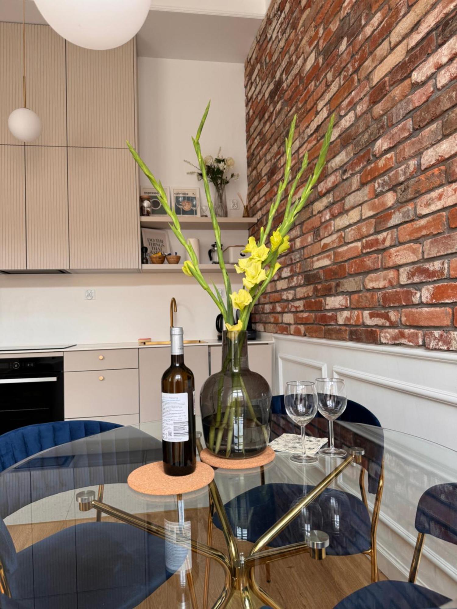 Apartament Przy Bulwarze Wroclaw Bagian luar foto